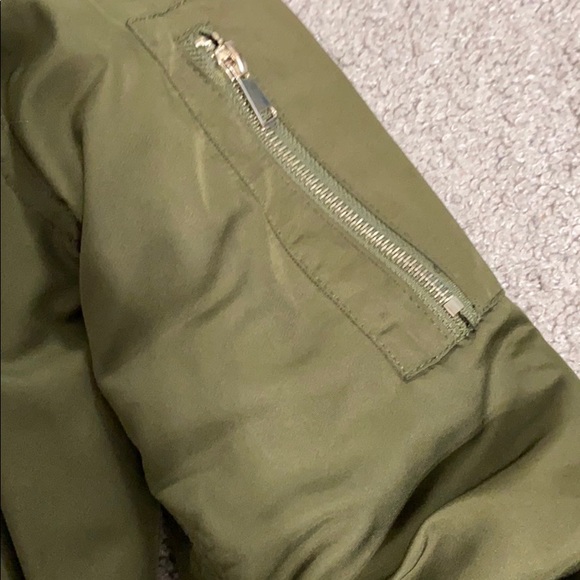 jacket - Picture 3 of 3